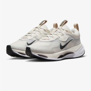 Women’s Nike Spark Running Shoe 8.5